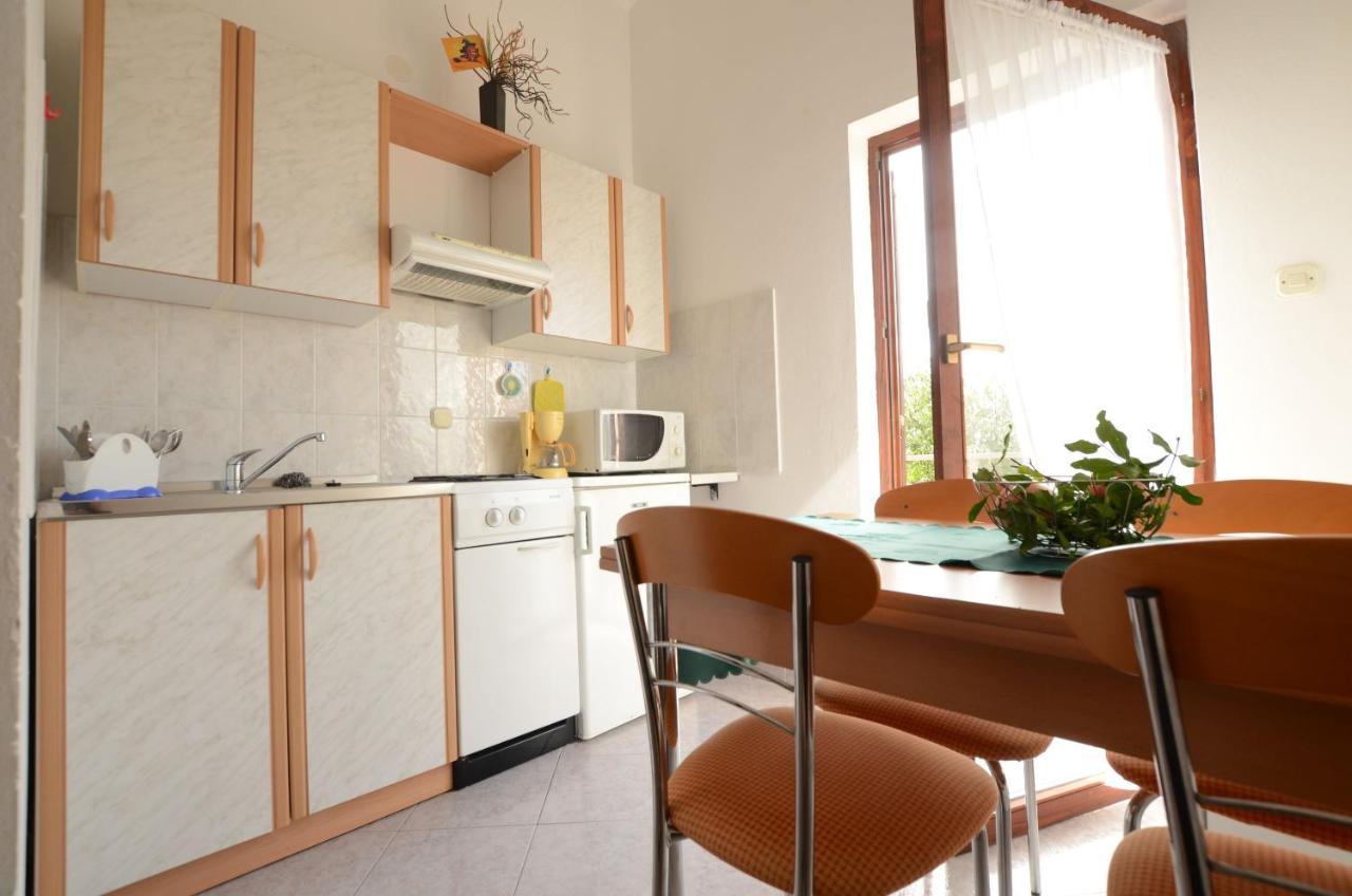 Apartments Josip Pavicini Esterno foto