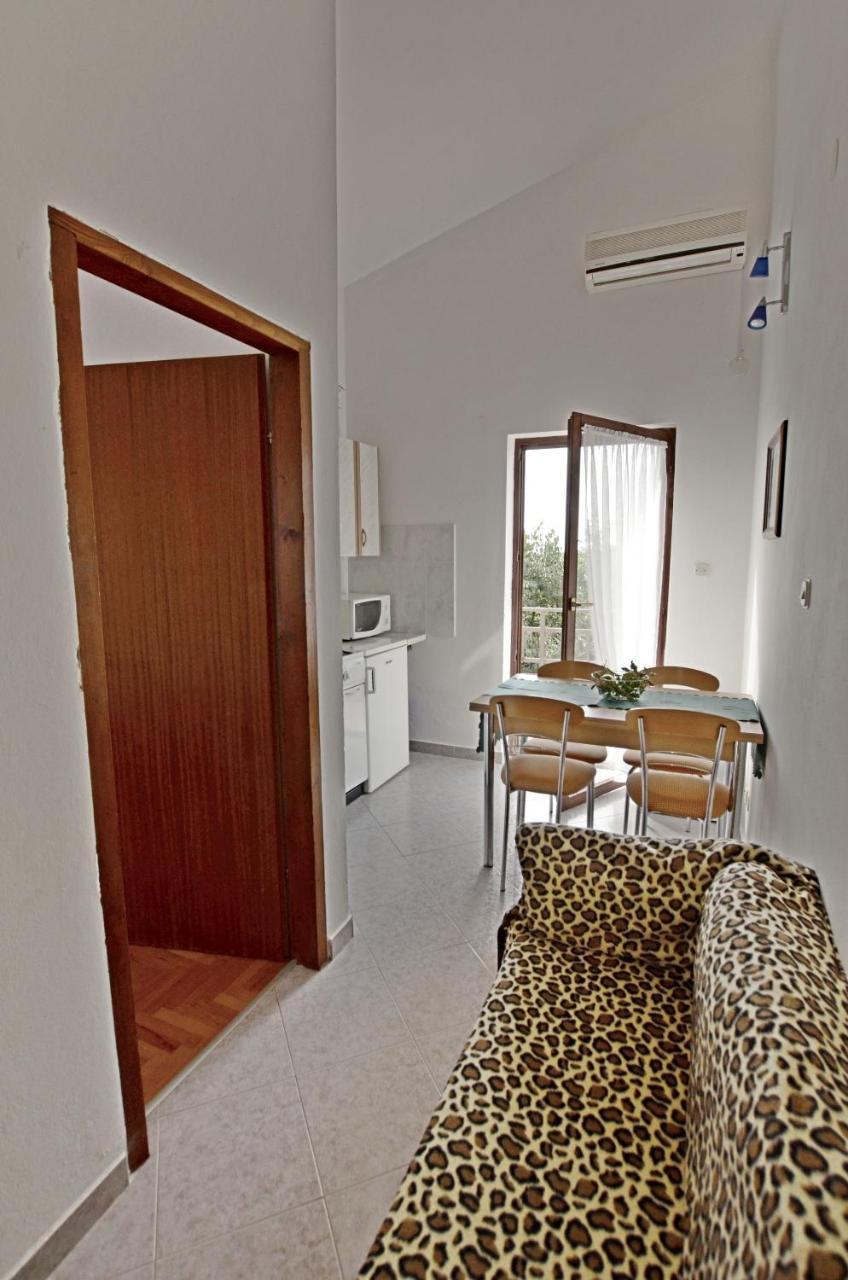 Apartments Josip Pavicini Esterno foto