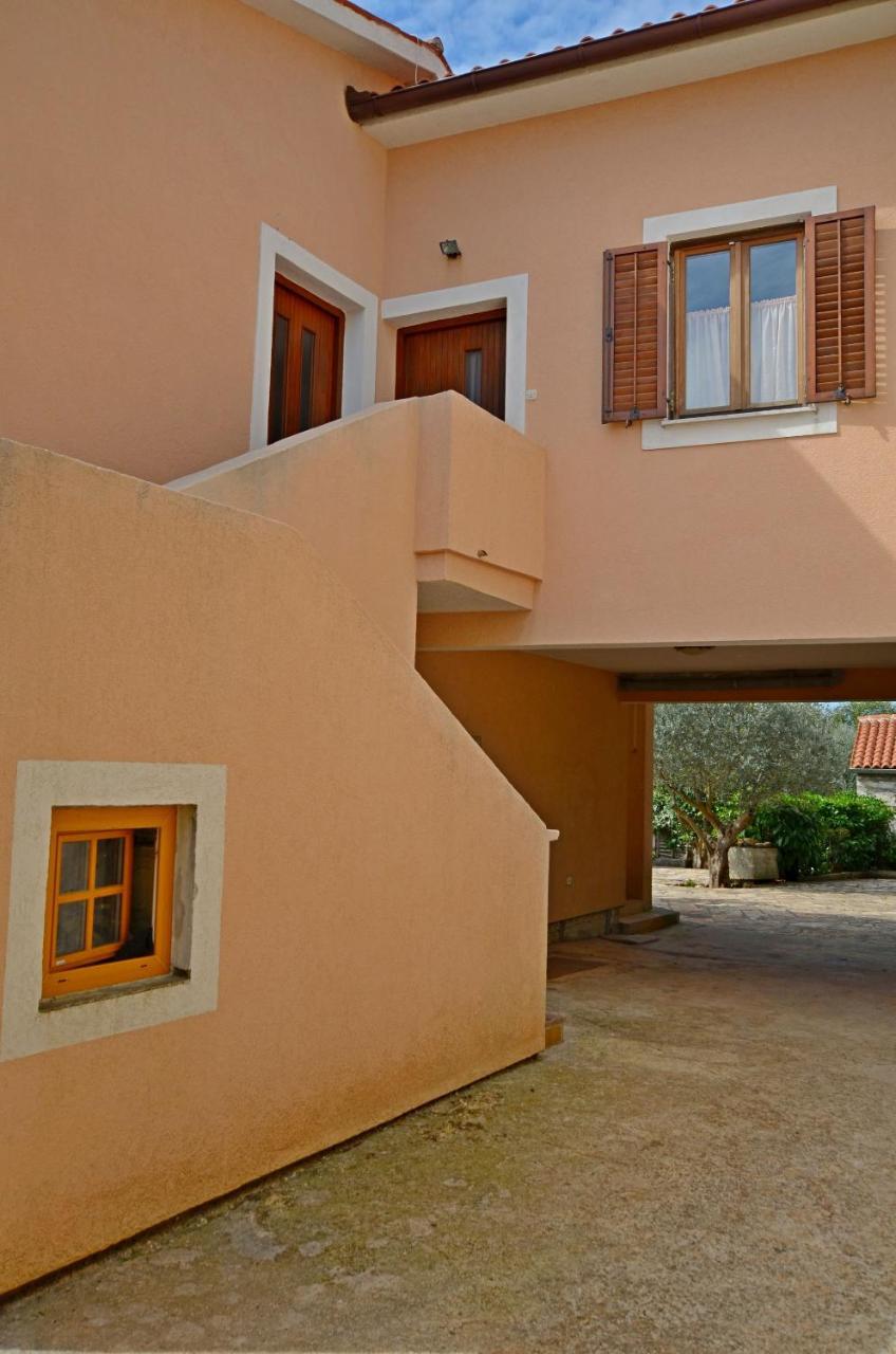 Apartments Josip Pavicini Esterno foto